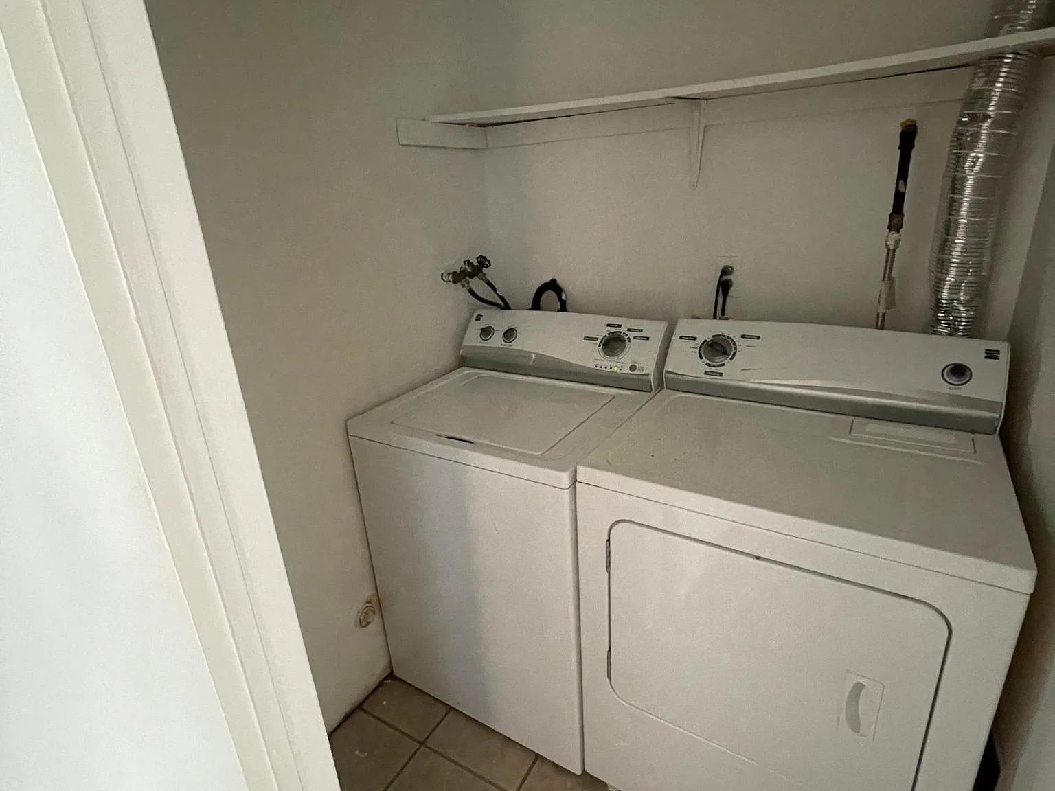 8712 Frankford Ave — Photo 4