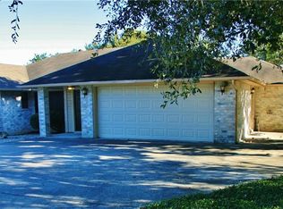 1947 Tiara Dr, New Braunfels, TX 78130