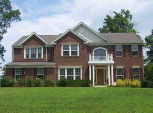 70 Crestwood Ln, Stafford, VA 22554
