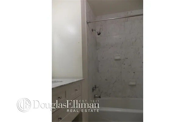 Rented by Douglas Elliman | media 31