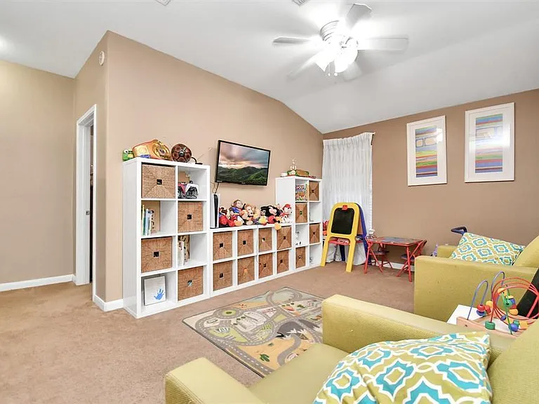 1215 Lavender Shade Ct — Photo 16