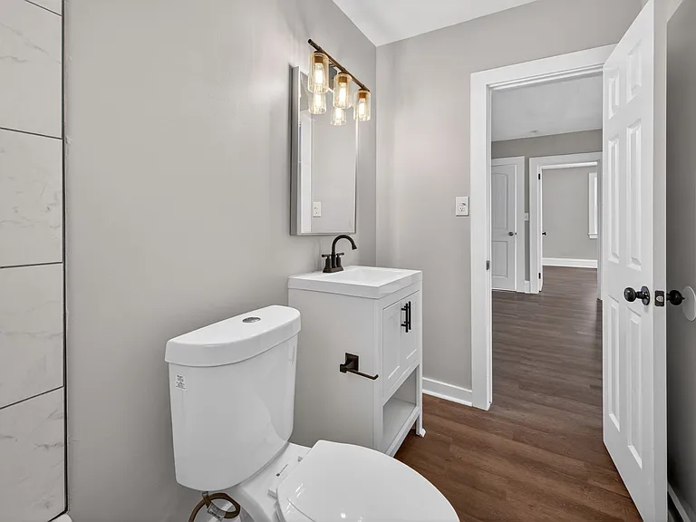 1201 Tallwood St #2 — Photo 15