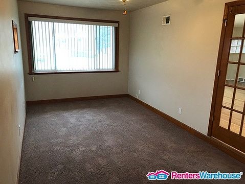 4th image of 1132 Midiron Ave