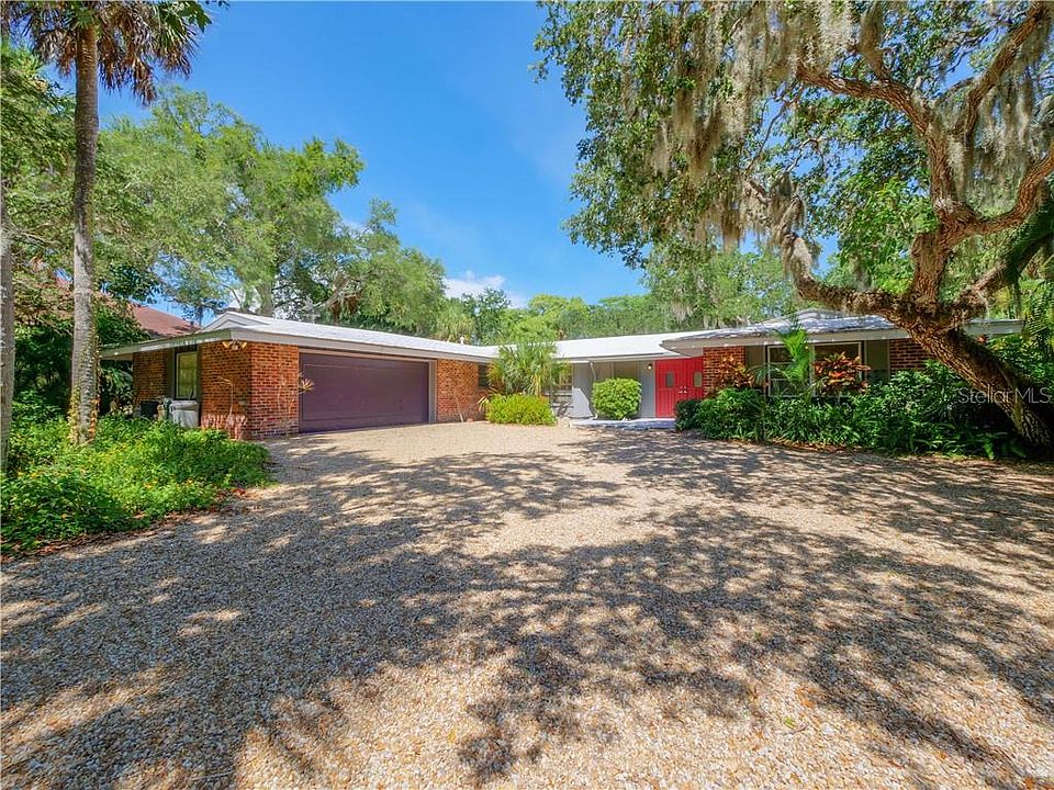 1st image of 4848 Oxford Dr