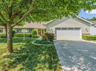 4616 W Grand Meadows Dr, Appleton, WI 54914