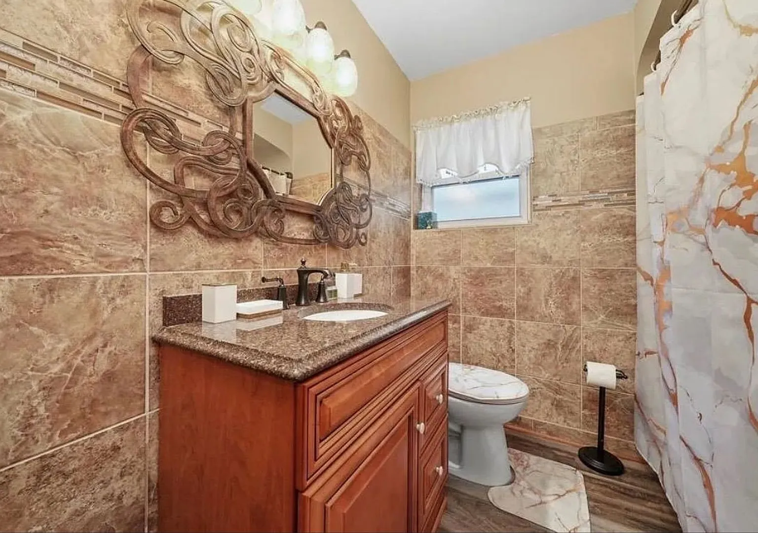 2 Story house — Photo 4