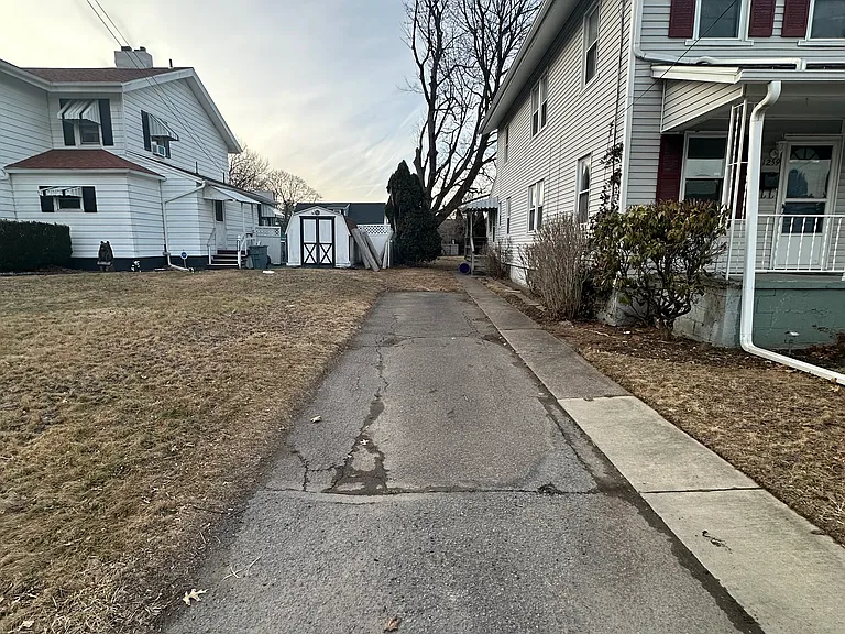 1259 Sively St — Photo 3