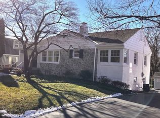 702 N Waverly St, Shillington, PA 19607