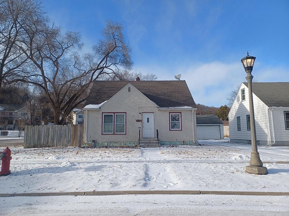 1st image of 1739 Race St