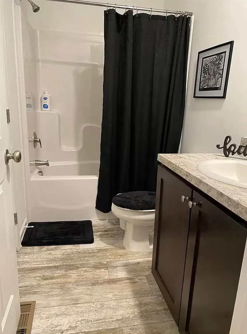 3 bed, 1176 sqft, $1,650 — Photo 3