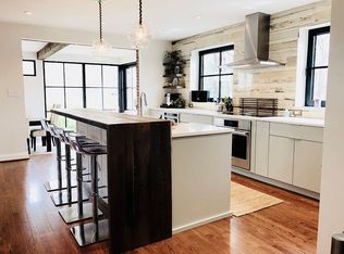 2373 N Danville St, Arlington, VA 22207