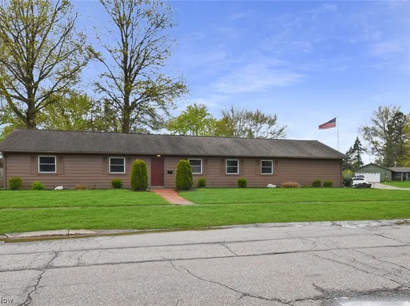 742 Merrimak Dr, Berea, OH 44017