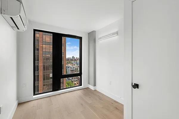 Rented by REAL New York | media 14