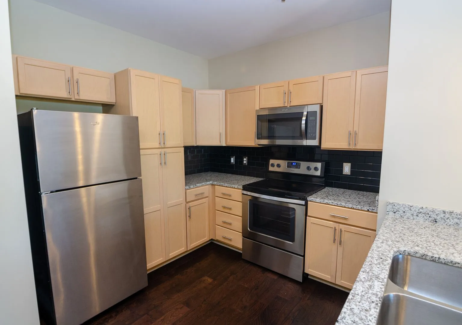 Chic East Nashville Two Bedroom Loft — Photo 3