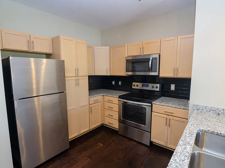 1118 Litton Ave #216 — Photo 3