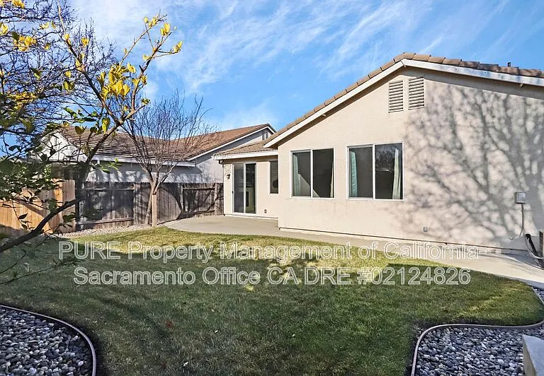1518 Sandmark Dr — Photo 13