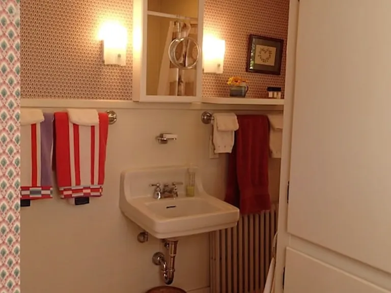 80 College St #2 — Photo 14