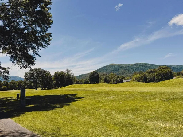 99 Blue Chickory Ln, Nellysford, VA 22958