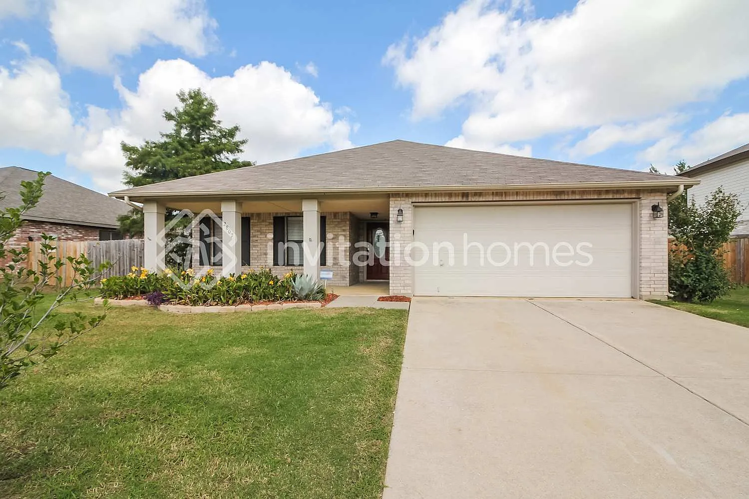 2807 Custer Dr Corinth, TX 76210 — Photo 1