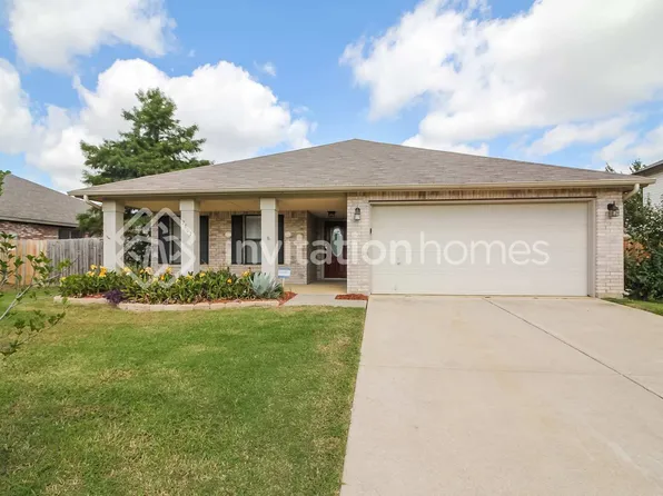 2807 Custer Dr, Corinth, TX 76210