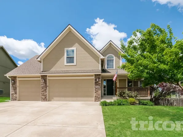 18404 Rock Ridge St N, Smithville, MO 64089