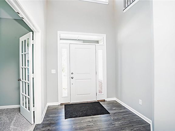 4th image of 102 Balsam Dr