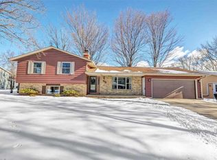 485 Delwiche Rd, Green Bay, WI 54302
