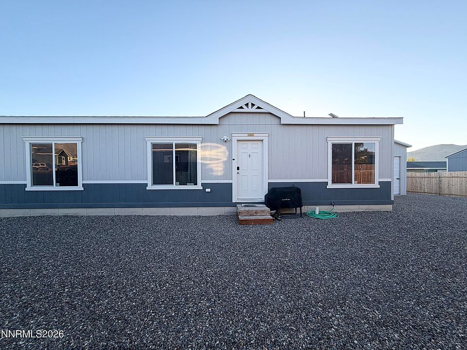 1st image of 3552 Crown Royal Cir