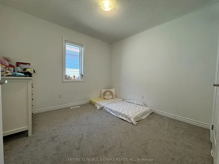 61 Valleybrook Rd — Photo 24