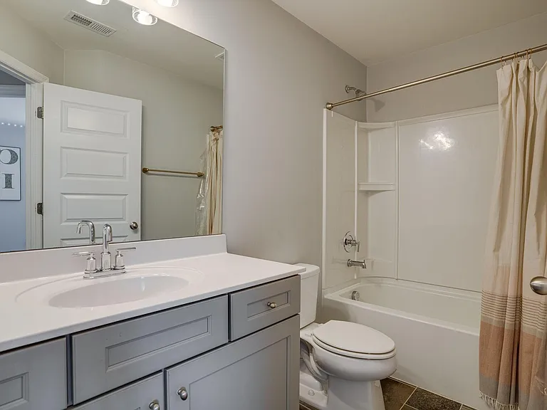 248 Mansfield Dr — Photo 18