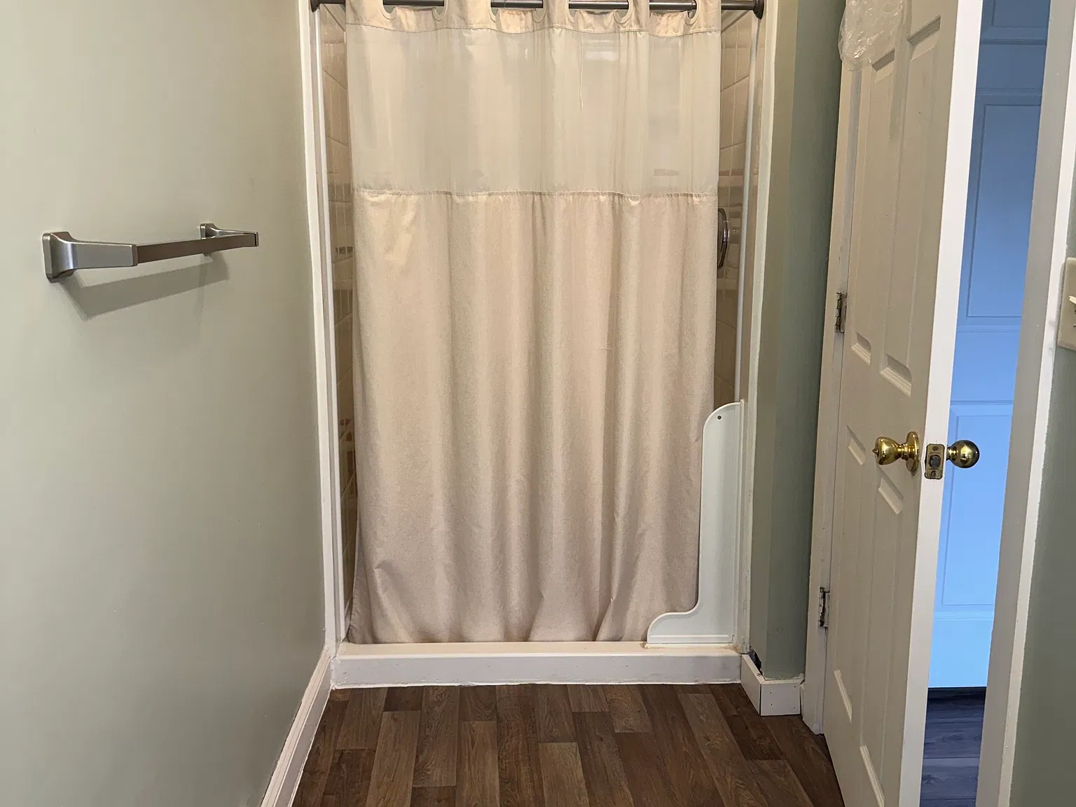 3 bed, 2.0 bath, 1188 sqft, $1,850 — Photo 4