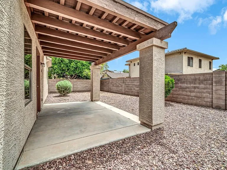16037 W Custer Ln — Photo 20