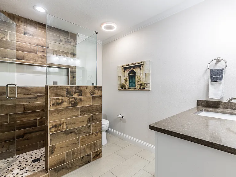 4535 Calmont Ave — Photo 11