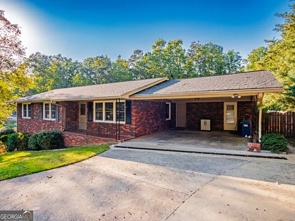 390 Mountain View Dr, Gainesville, GA 30501