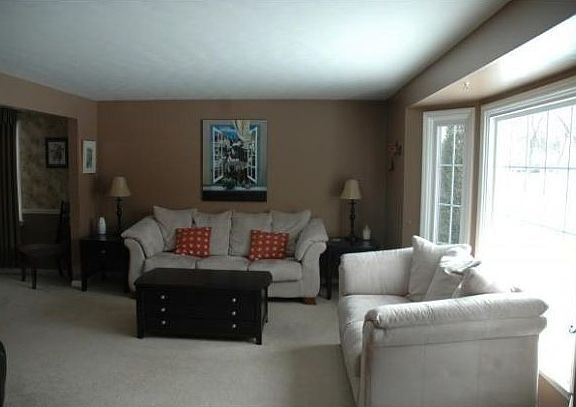 5th image of 468 Willow Green Dr