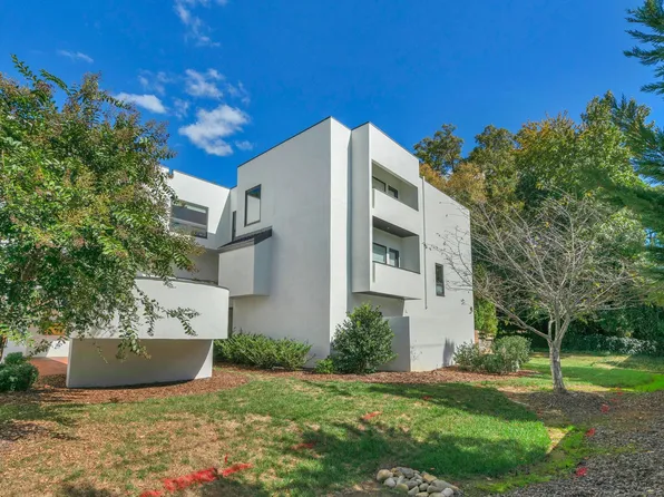 501 Fenton Pl, Charlotte, NC