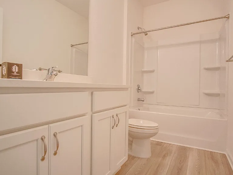 6625 Sun Tree Cir — Photo 24