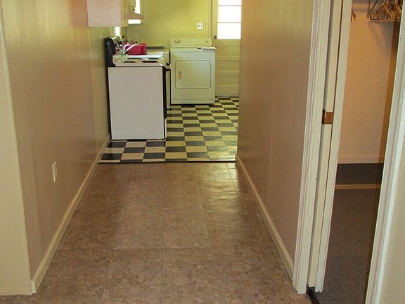 5th image of 1228 Virginia Ave