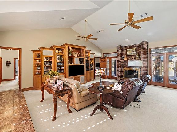 4th image of 9027 Winged Foot Dr