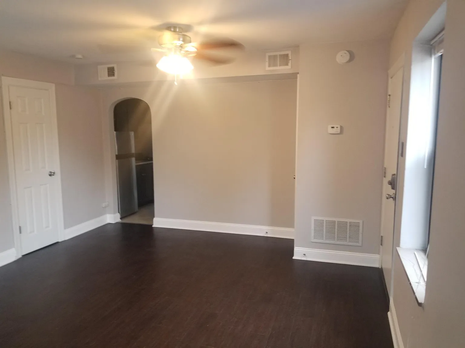 Alamo Apartments — Photo 1