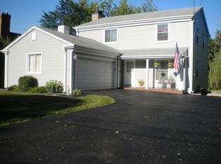 316 Eastern Ave, Barrington, IL 60010