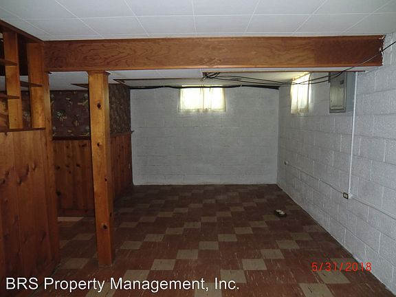 3rd image of 20604 Roscommon St