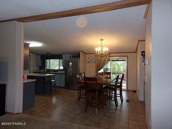 3rd image of 614 Parkway Dr