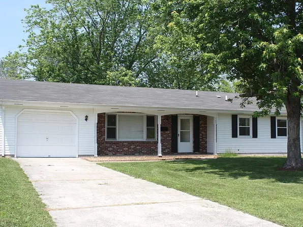 105 Briar Dr, Hampton, VA 23661