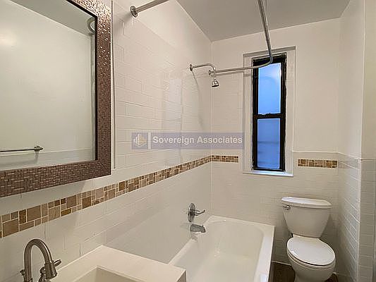 4th image of 235 W 103rd St APT 4H