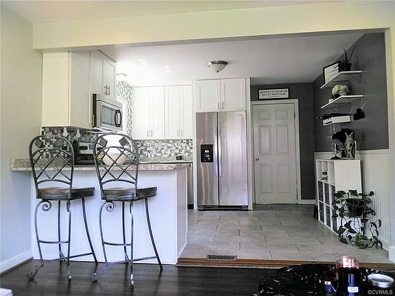 4th image of 1066 Barlen Dr