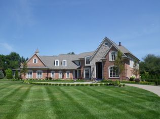 350 Keswick Rd, Bloomfield Hills, MI 48304