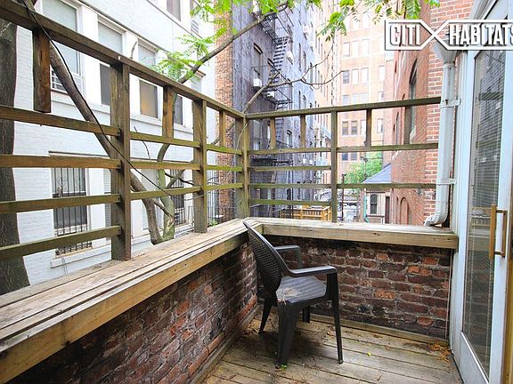 5th image of 553 2nd Ave APT 2R