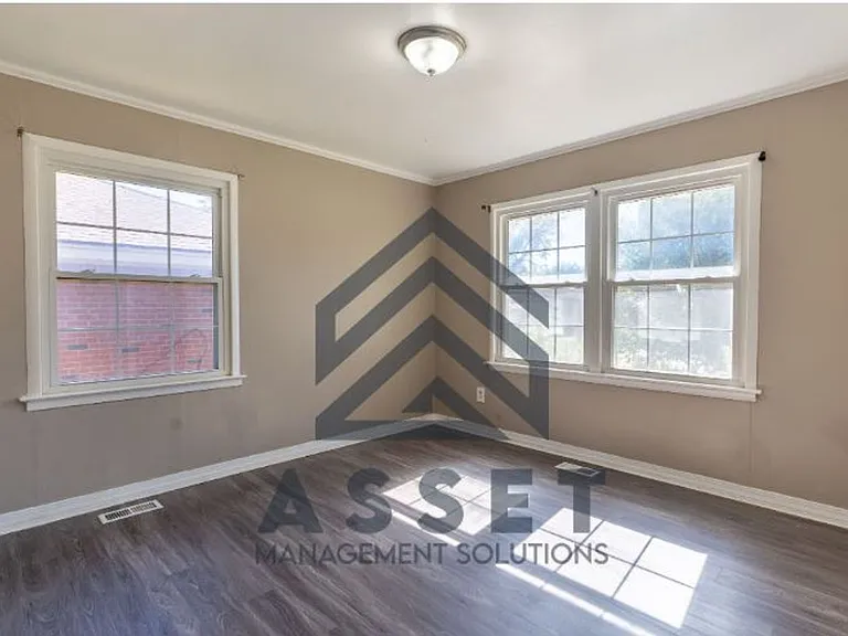 3129 NW 41st St — Photo 16