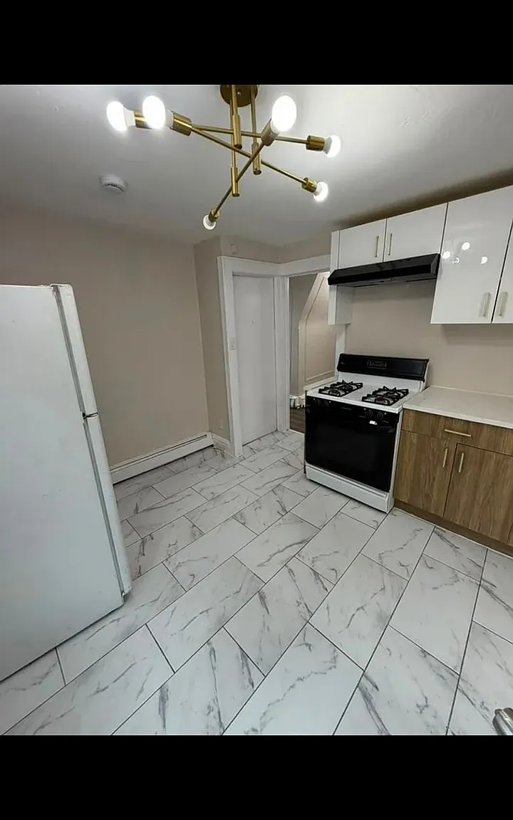 2 bed, $1,700 — Photo 2